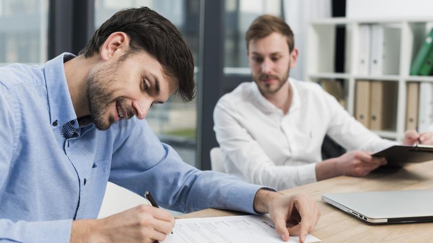10 errores al contratar un seguro que debes evitar porque pueden salirte caros