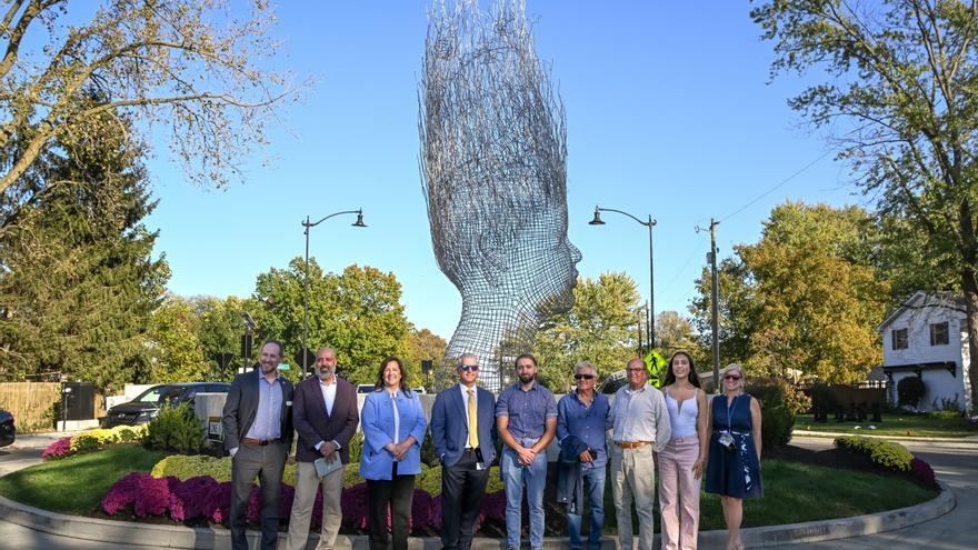 Casto Solano lleva su arte a Carmel, Indiana