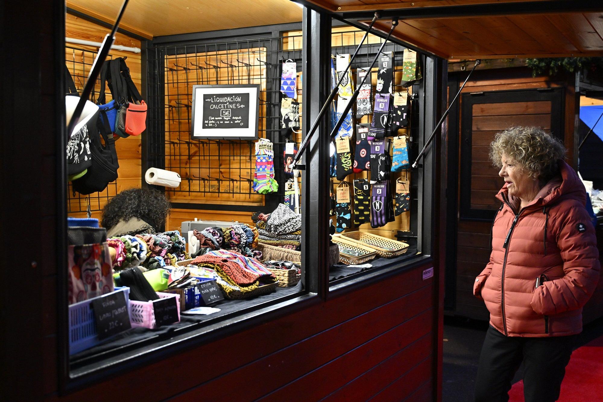 En imágenes: Luz, sonido y tradición, el mercado de Navidad de Bilbao abre sus puertas