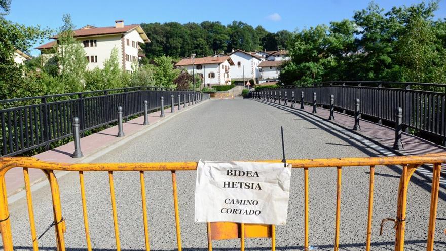 Cerrado al tráfico rodado el puente de Arraioz por graves daños en los pilares