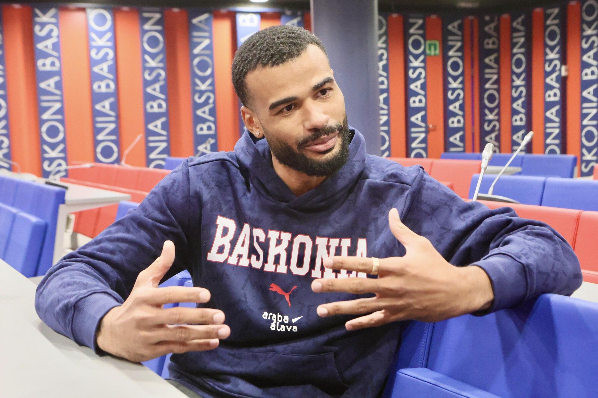 Timothé Luwawu-Cabarrot posa durante la entrevista para DNA