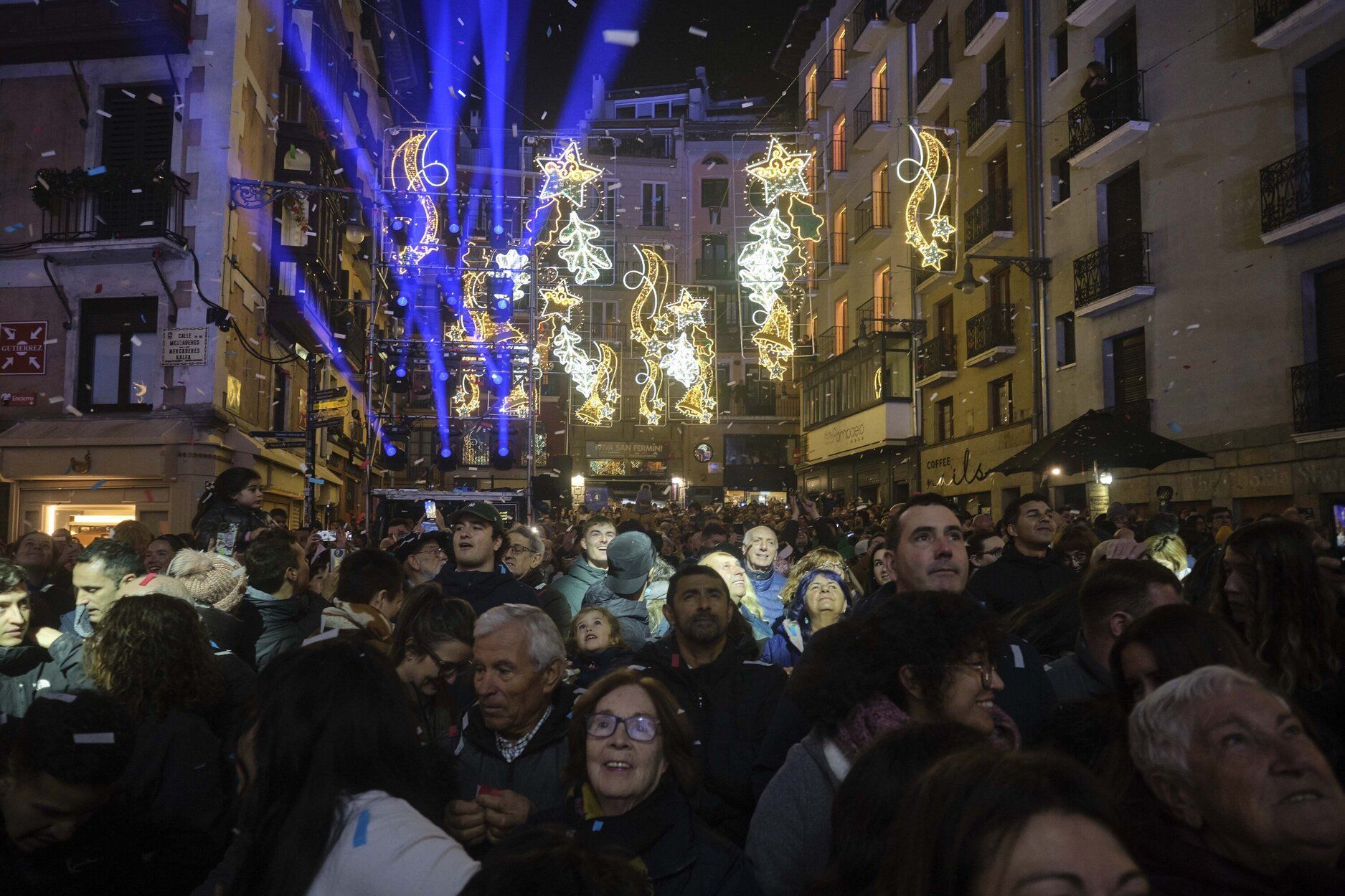 Imagenes del encendido de luces de navidad en Pamplona