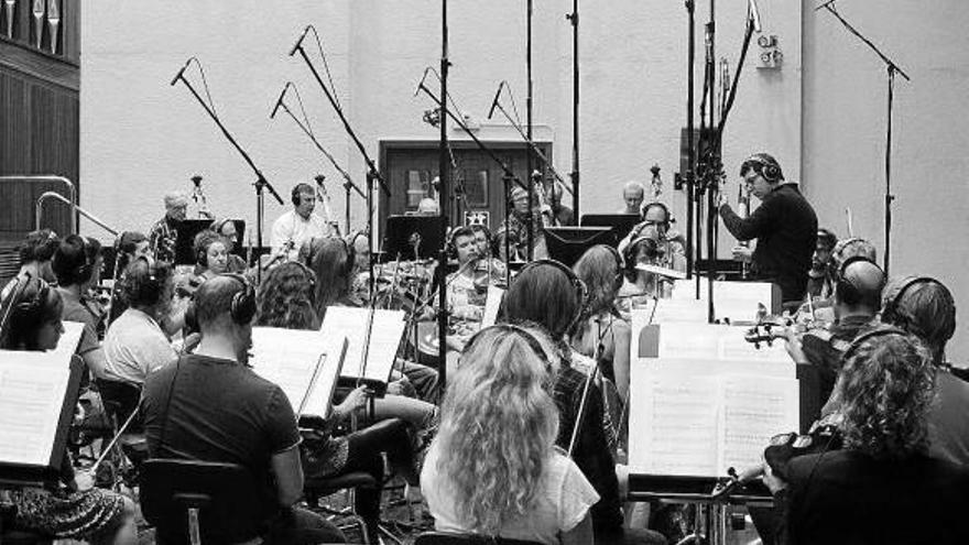 La OSE, en un momento de la grabación de la banda sonora de ‘Contratiempo’.