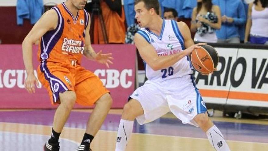 El Lagun Aro GBC busca un triunfo ante Cajasol que le acerque a la Copa