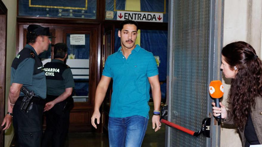 El ministerio de Defensa no asignará destino al militar de La Manada