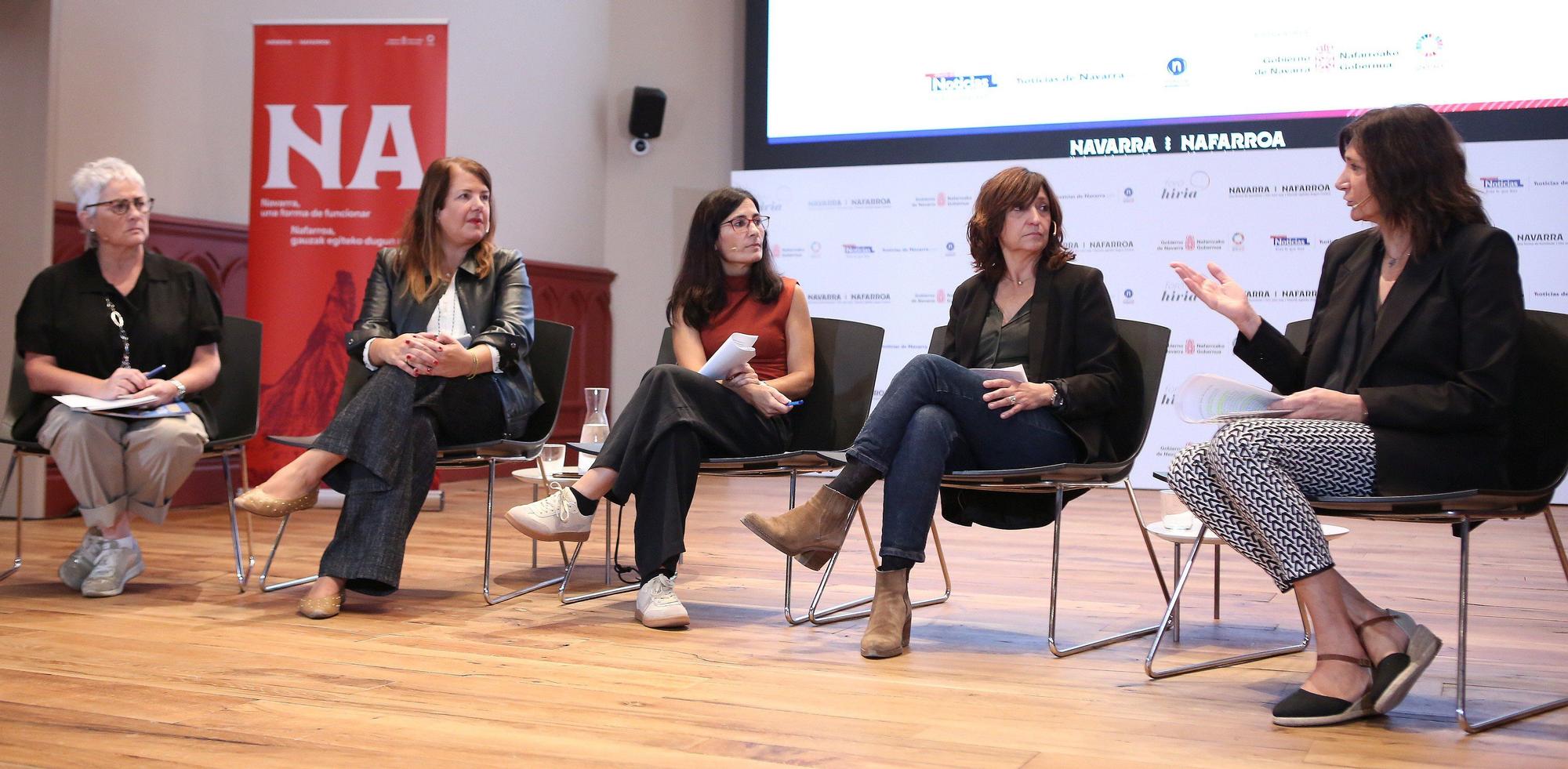 Fotos del Foro Hiria 'Participa Navarra: desafíos y oportunidades'