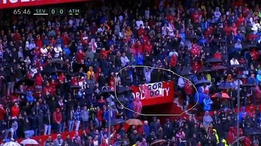 Una pancarta habitual en el Sánchez Pizjuán