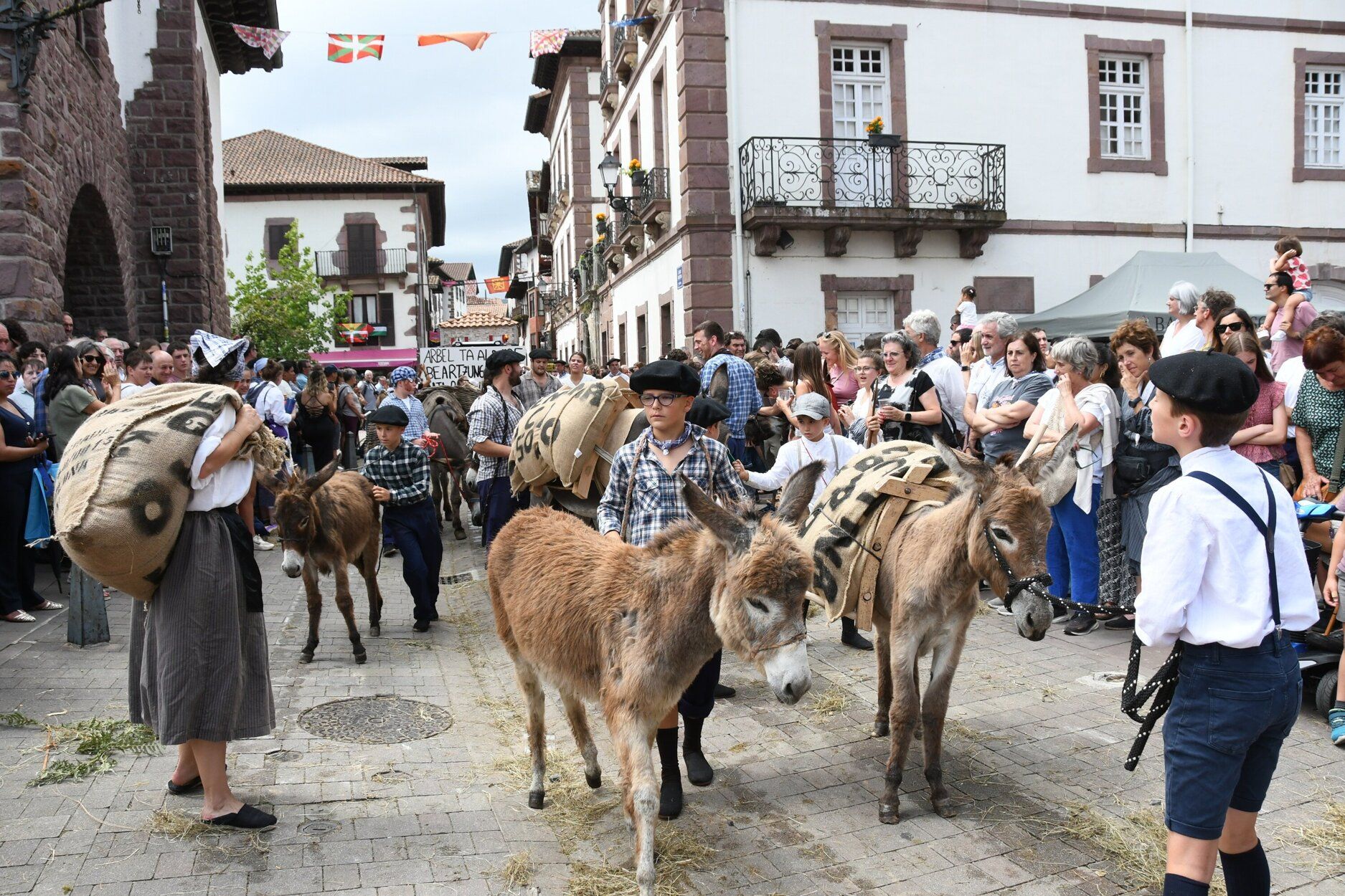 15 pueblos unidos en el Baztandarren Biltzarra