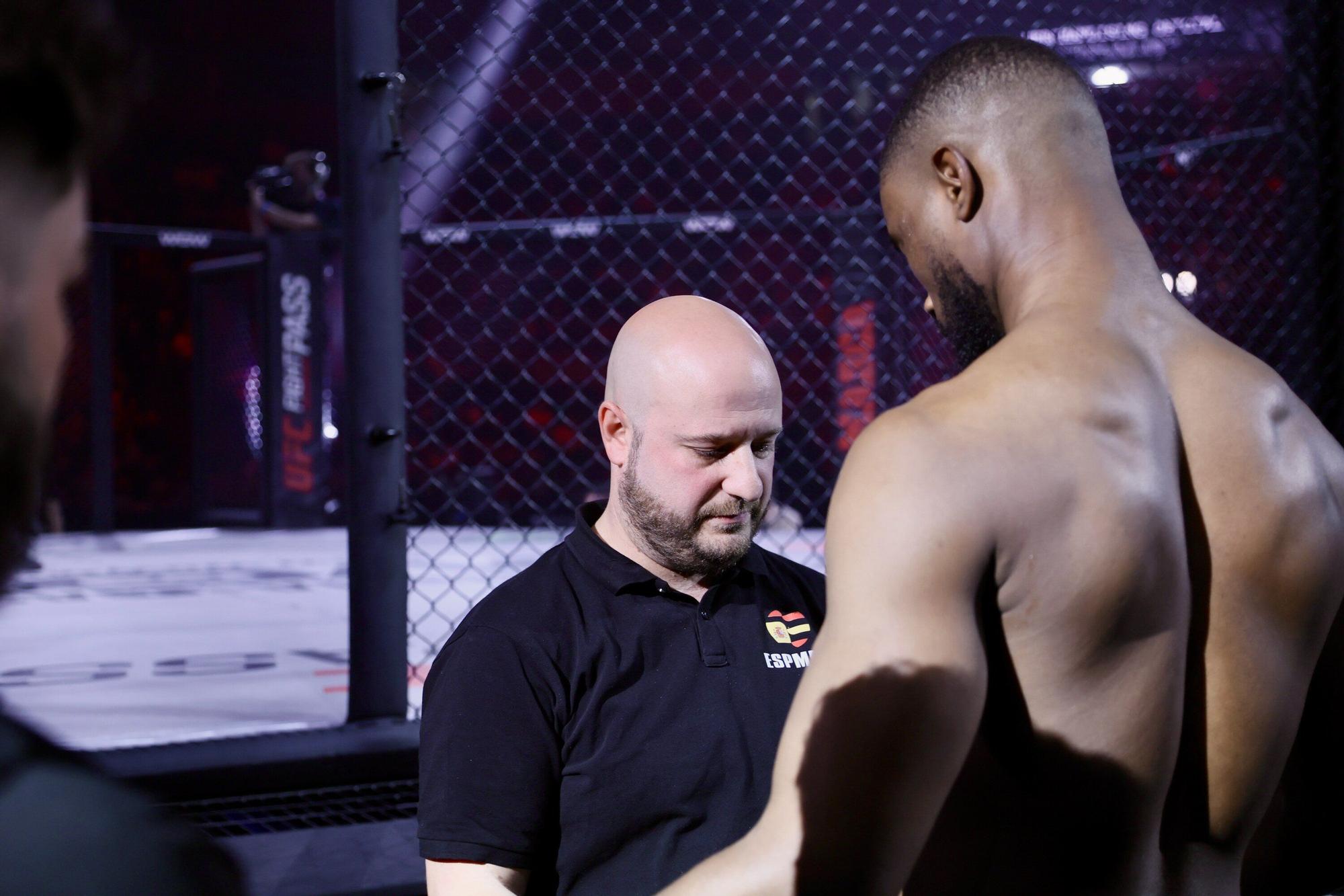 En imágenes: El Buesa se rinde al MMA con Topuria como estrella