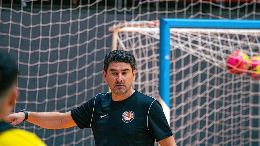 Daniel Ibañes deja de ser entrenador del Ribera Navarra