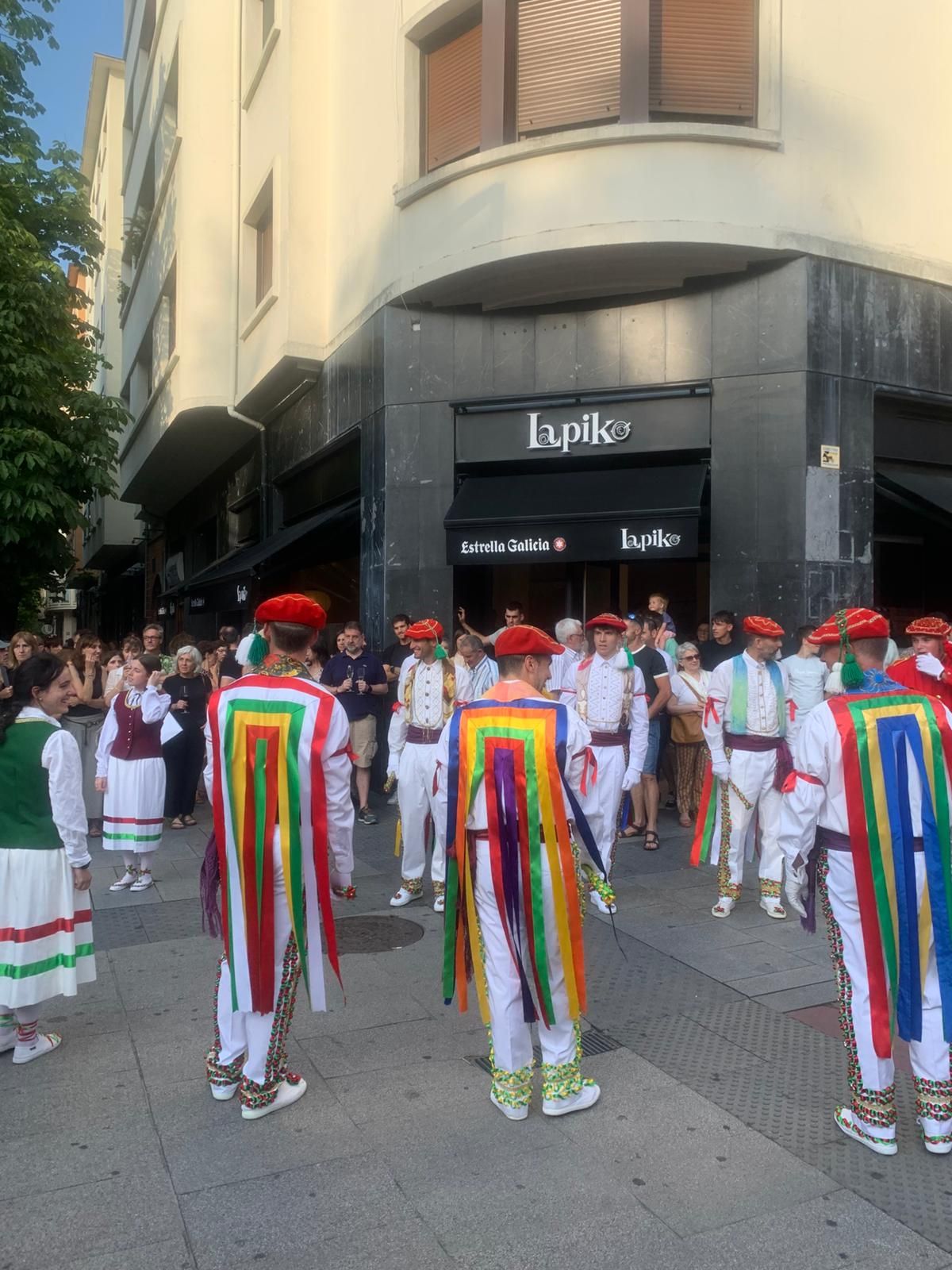 Imágenes de la inauguración del restaurante Lapiko