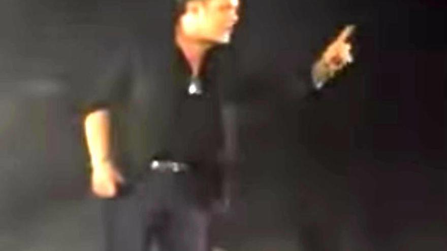 Alejandro Sanz expulsa del público a un hombre que estaba agrediendo a una mujer