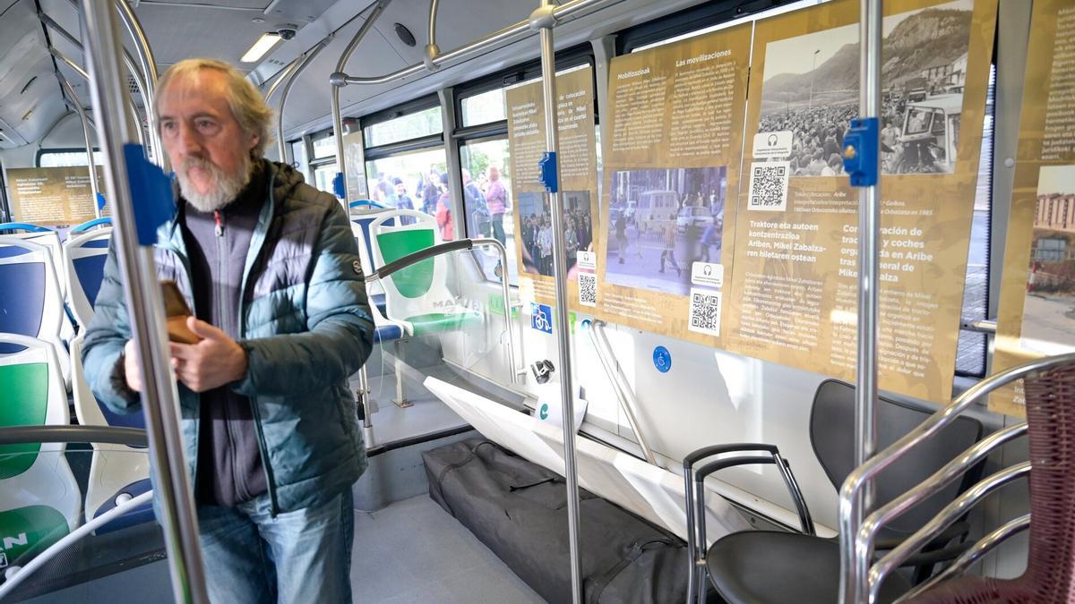 Interior del autobús restaurado para convertirlo en museo.