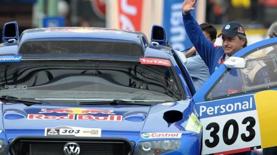 &#039;Nani&#039; Roma se adjudica la primera etapa del Dakar y Sainz es segundo