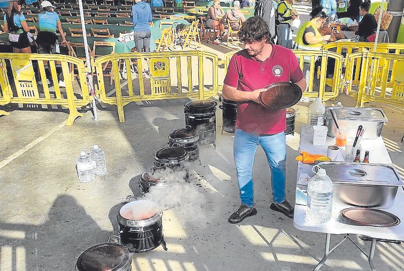 La Cofradía de la Putxera ofreció degustación de alubias.
