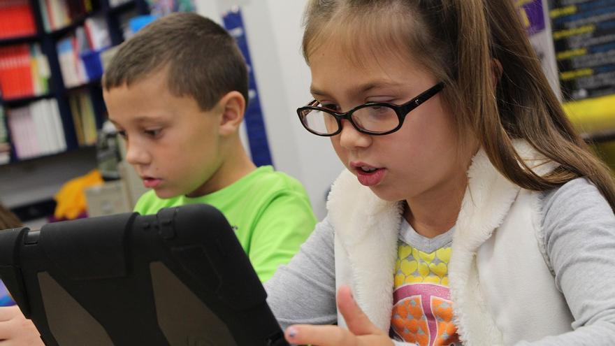 Educación retrasa un curso la entrega de dispositivos digitales y comenzará en 5º de Primaria