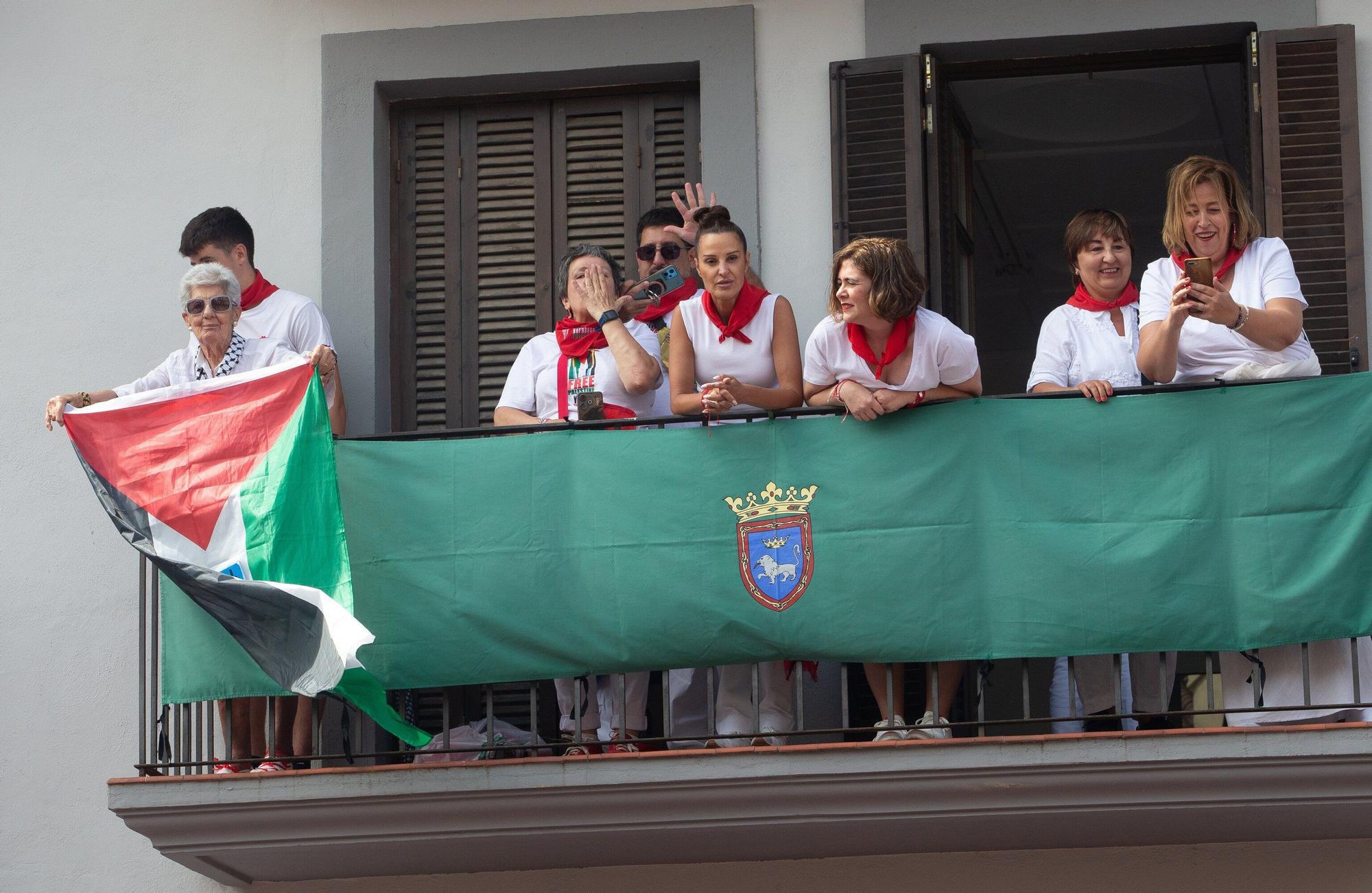 Fotos del  Chupinazo de San Fermín 2025 en Pamplona: ¡La fiesta más internacional se enciende con un grito solidario por Palestina!