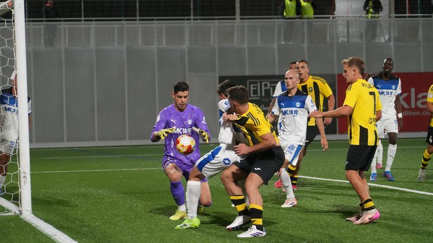 El Alavés baja de la nube al Getxo