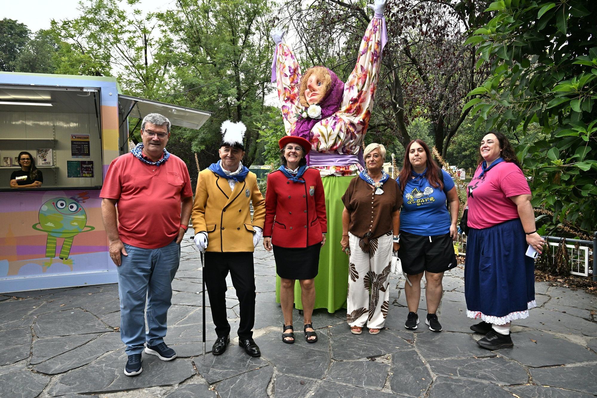 En imágenes: ¡Igualdad, aventuras y chapuzones! El Txikigune toma Doña Casilda