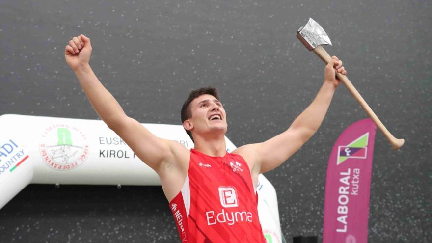 Arkaitz Etxebeste, campeón de Euskal Herria de segunda categoría