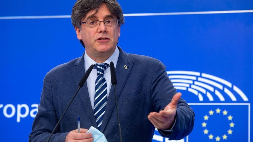 Puigdemont: "No volveré ni esposado ni rendido ante un juez español para que sea indulgente"