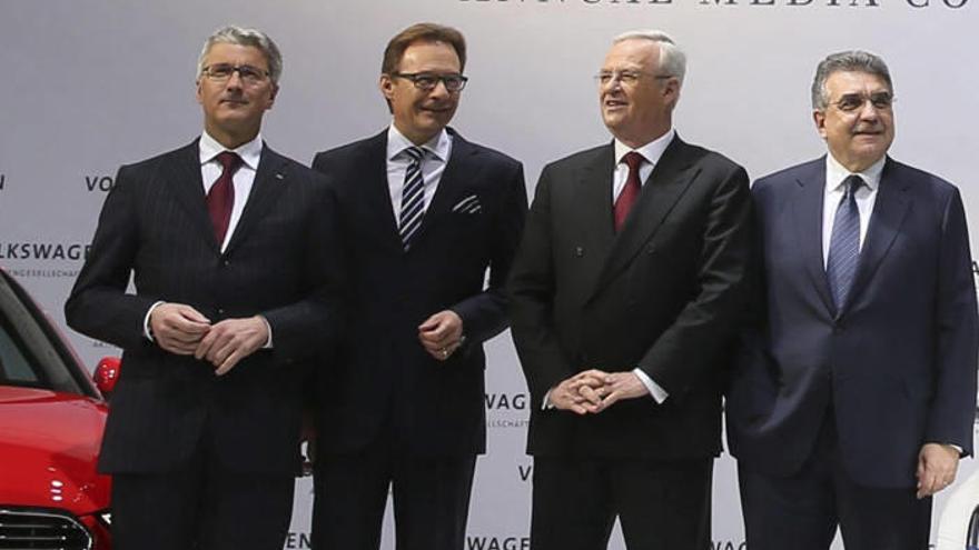 De izda a dcha, una imagen tomada en 2014 deRupert Stadler, presidente de Audi,Michael Macht,Martin Winterkorn yFrancisco Javier García.