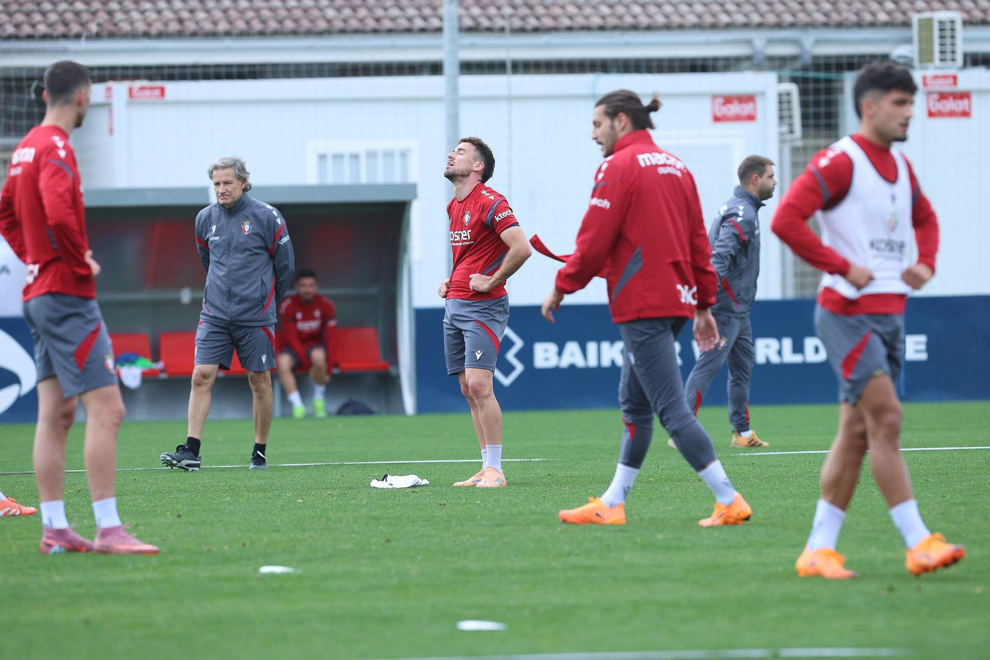 Fotos del entrenamiento de Osasuna (lunes 27 de octubre de 2025)
