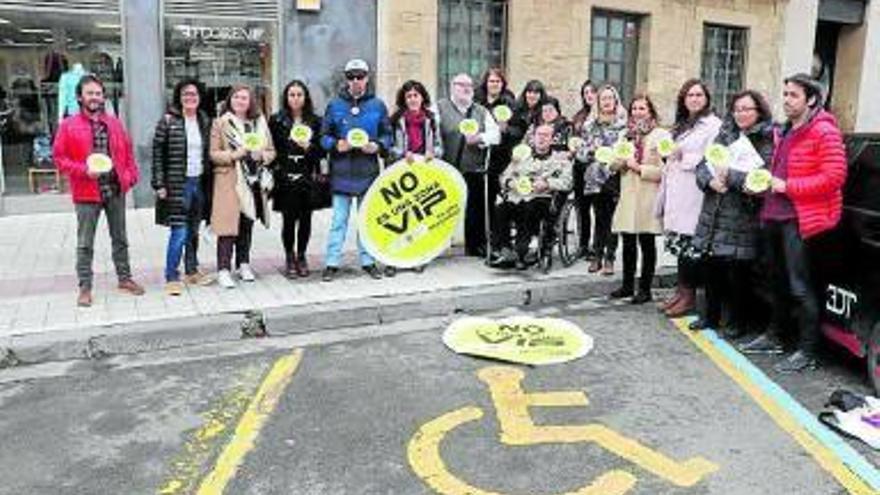 Campaña para sensibilizar sobre el buen uso de aparcamientos para personas con discapacidad