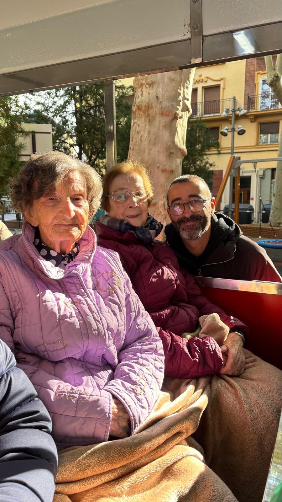 En imágenes: El recorrido más especial del tren Gasteiztxo de Vitoria
