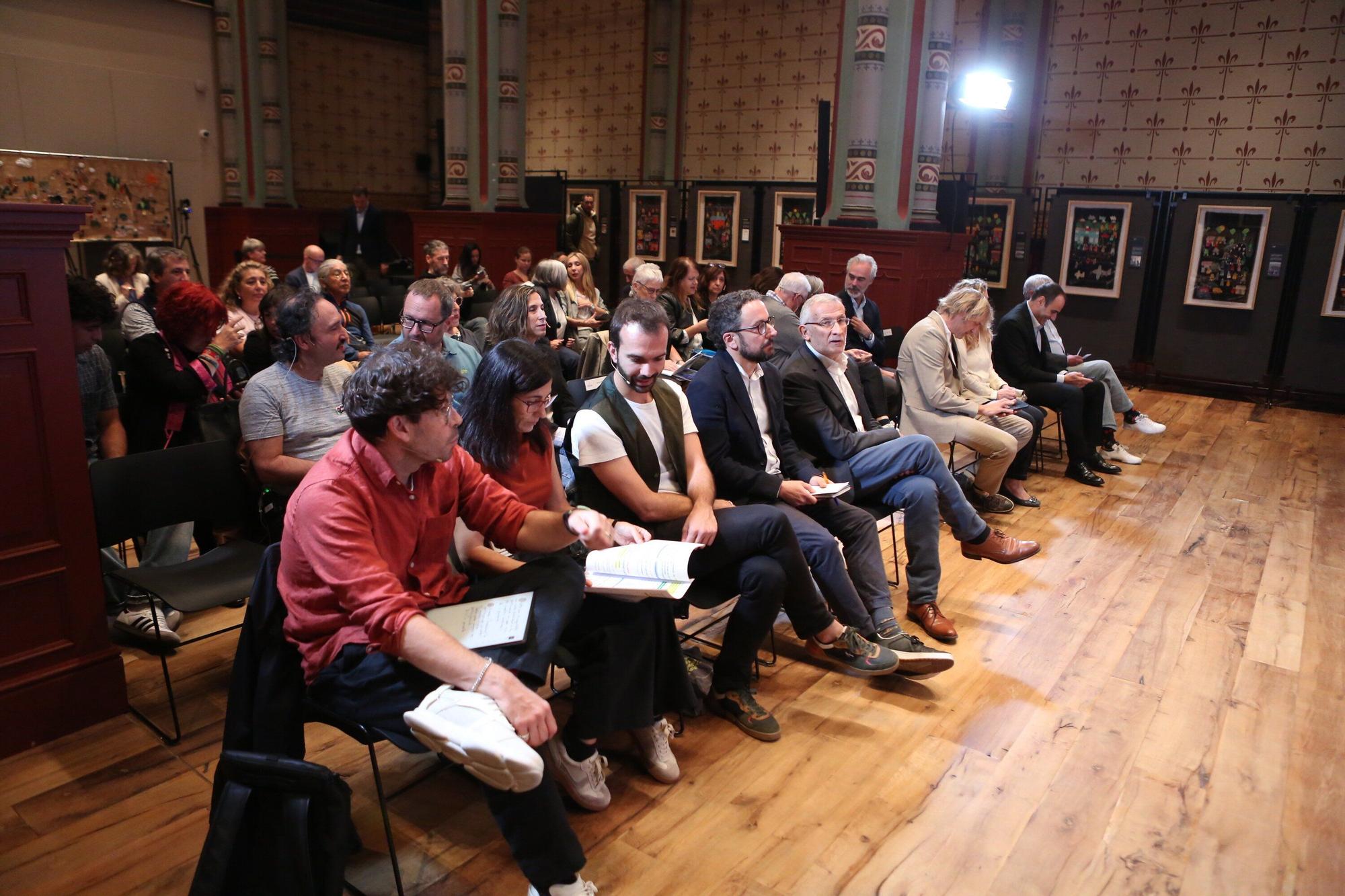 Fotos del Foro Hiria 'Participa Navarra: desafíos y oportunidades'