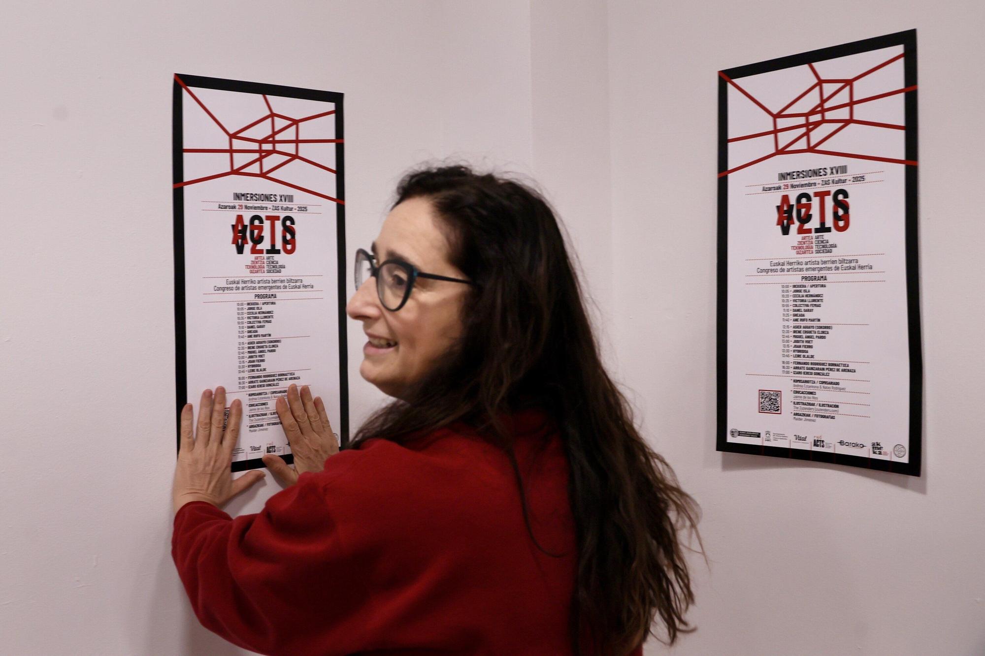 Cristina Arrazola Oñate en la presentación de la nueva edición de Inmersiones en Zas Kultur