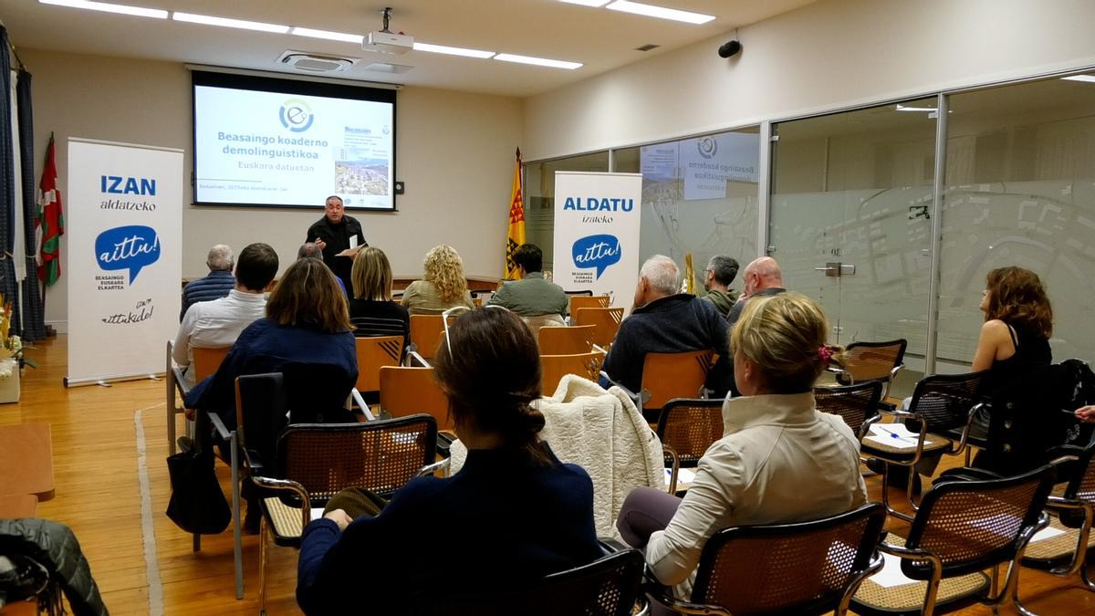 Presentación del primer &#039;Cuaderno Demolingüístico&#039; de Beasain.