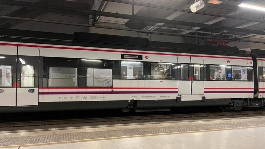 Detenido tras ser reconocido en un tren por una madre como el presunto agresor sexual de su hija menor