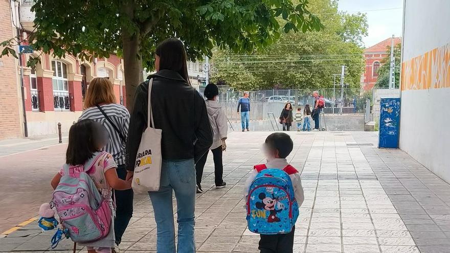 Arranca en Álava un curso escolar marcado por la primera fusión de centros