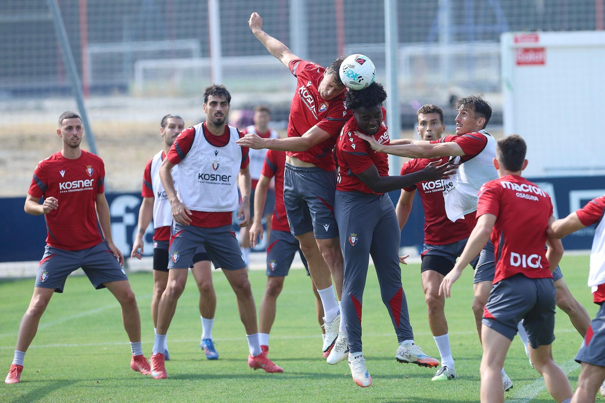 Fotos del entrenamiento de Osasuna del domingo 17 de agosto