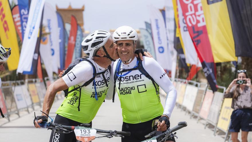 Indurain: "En Francia están ilusionados con Seixas, pero hay que poner un poco de calma"