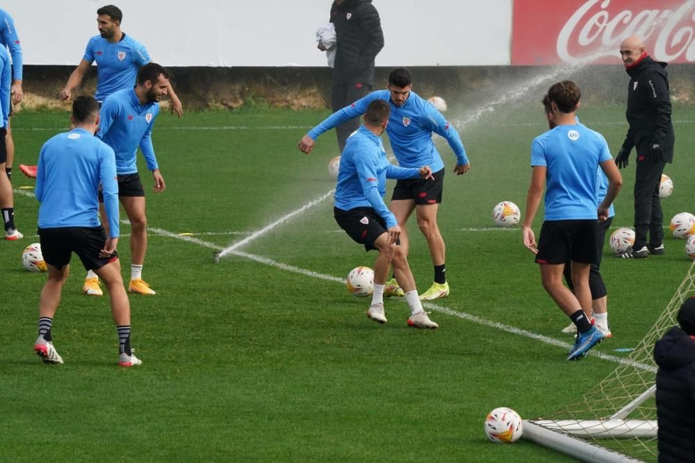 Entrenamiento del Athletic en Lezama.