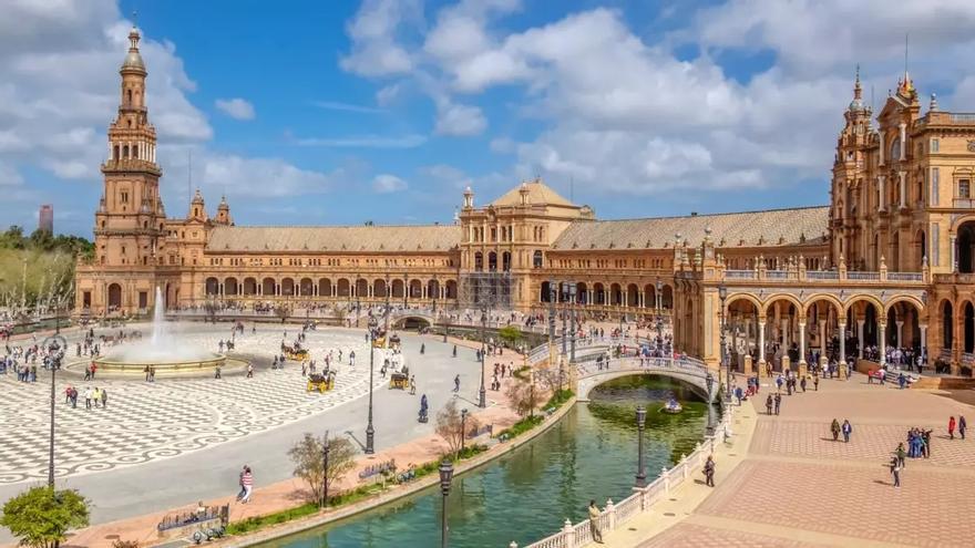 La odisea de una pareja vasca para viajar a Sevilla: &quot;No sabíamos si llorar o reír&quot;