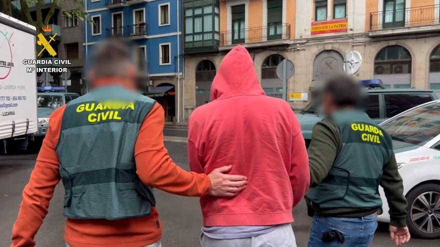 Detenidas cuatro personas en Euskadi por estafar 400.000 euros invertidos en criptoactivos