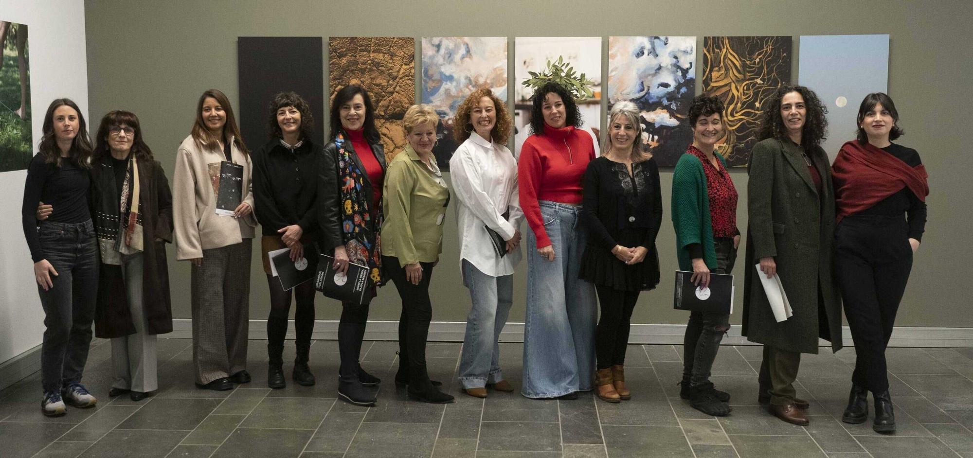 Presentación de ‘Sobre la tierra, bajo la sombra’
