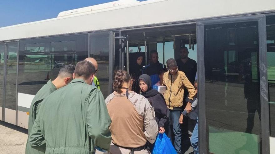 Llegan a Euskadi otros cinco menores palestinos para recibir atención médica
