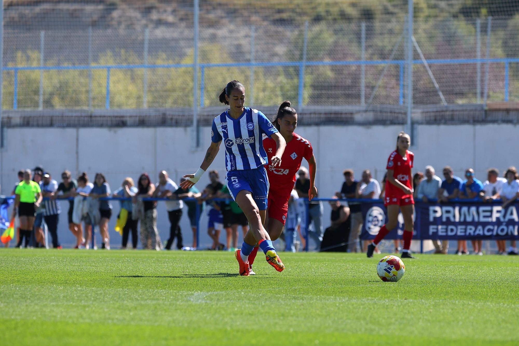 En imágenes: Las Gloriosas debutan en casa con una gran victoria (3-1)