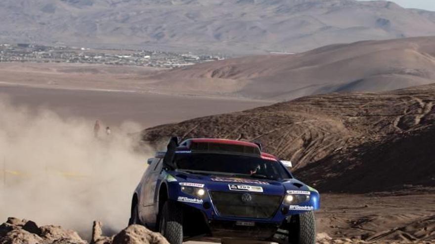 Despres gana séptima etapa del Dakar y sigue líder, Coma va segundo