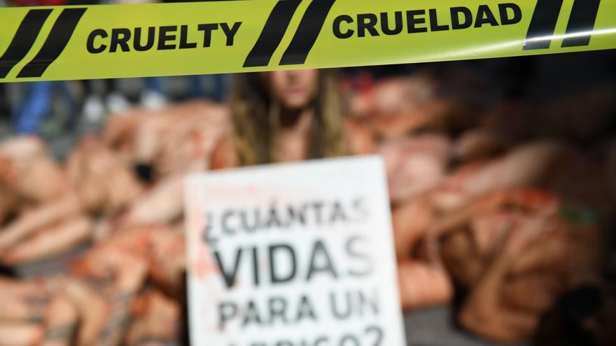 Bruselas baraja prohibir la venta de pieles de animales en toda la UE