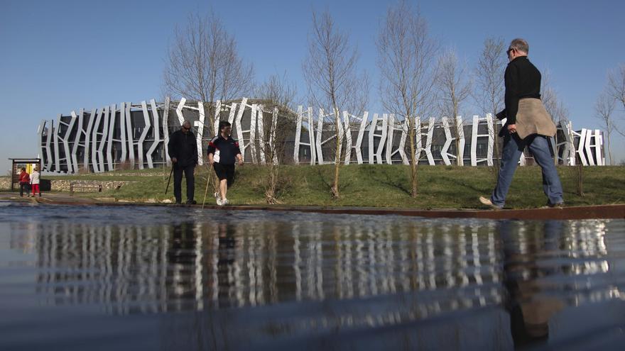 Euneiz suma tres grados pioneros en Euskadi a su oferta formativa