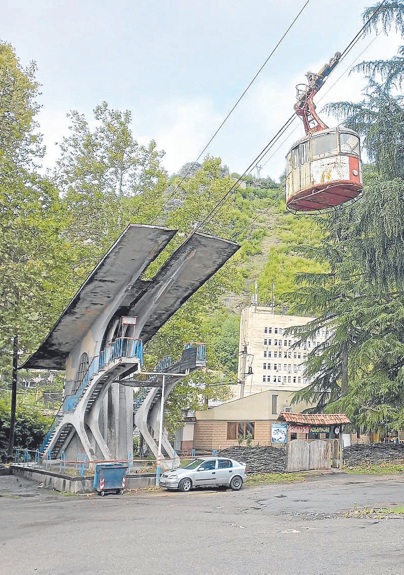 Chiaturako teleferiko bat.