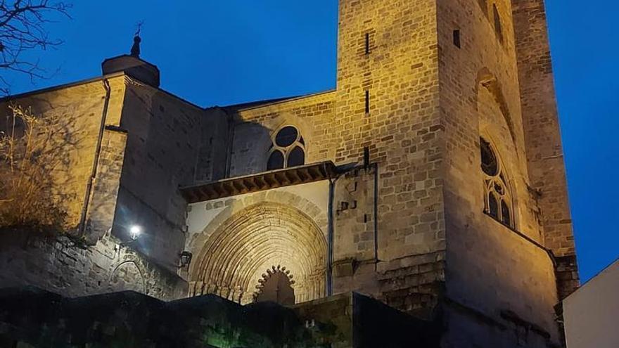 Estella-Lizarra reducirá más de un 60% su consumo eléctrico al iluminar monumentos históricos