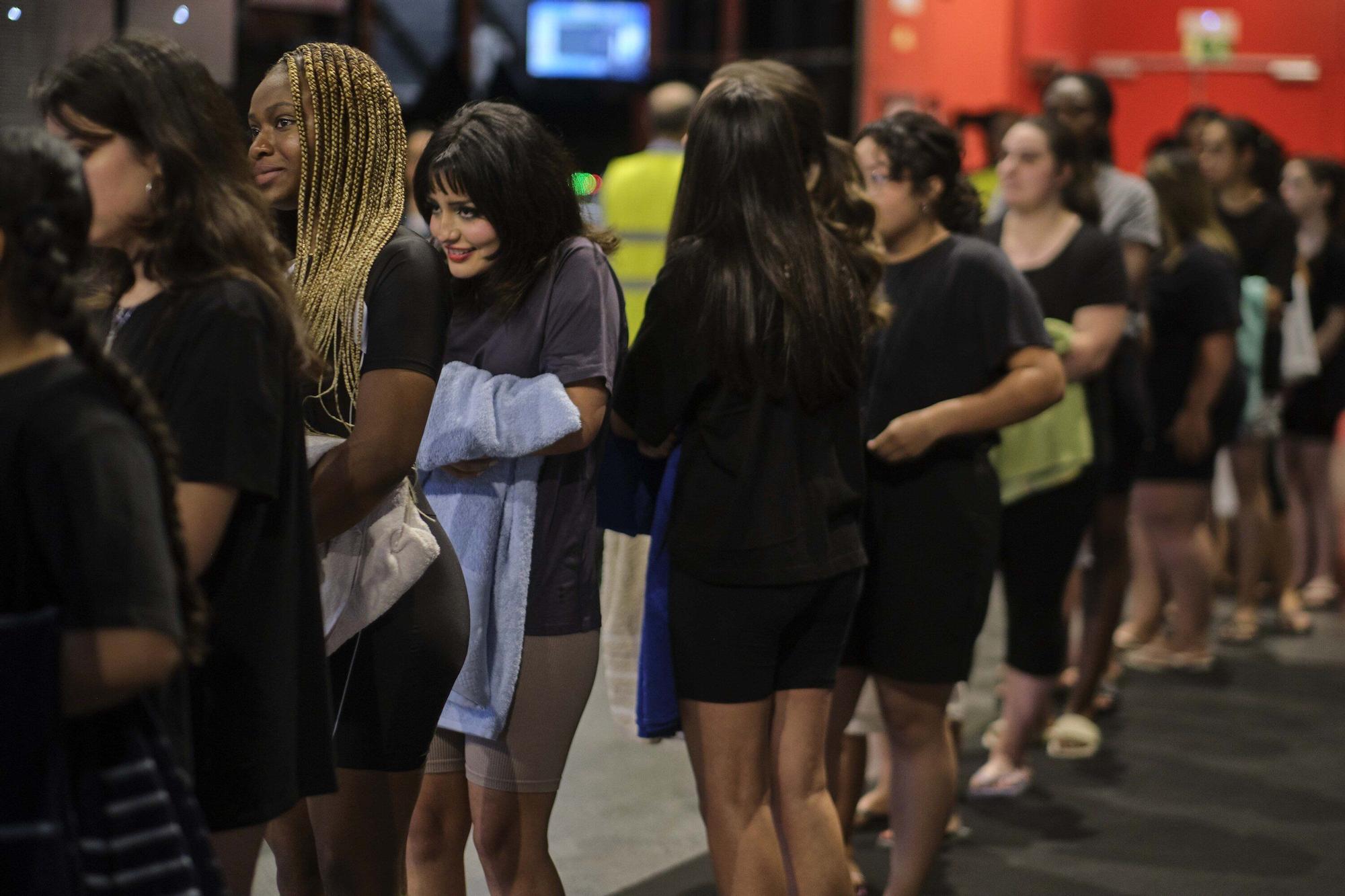 48 bautizos de Testigos de Jehova en el Navarra Arena