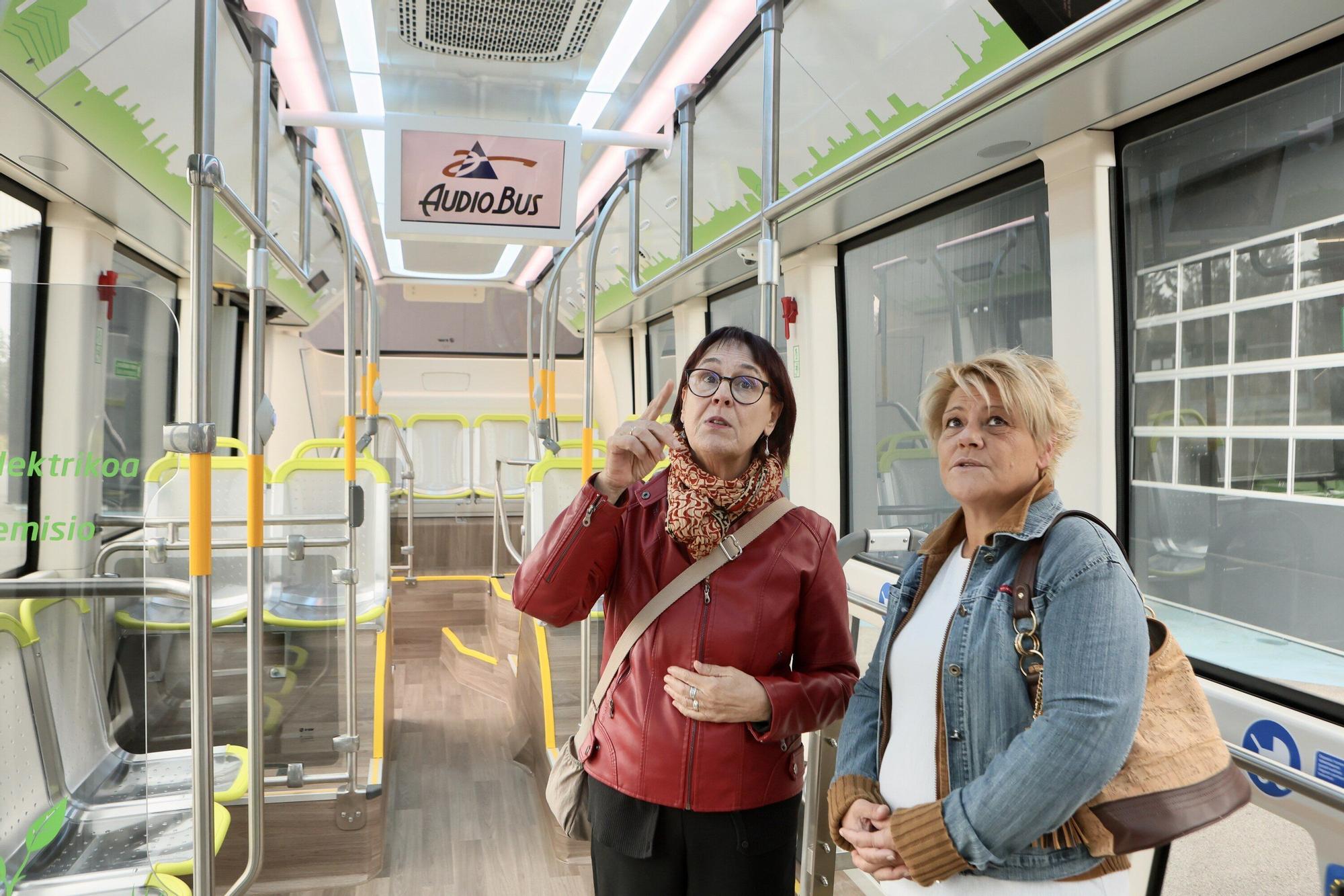 Dos nuevos autobuses eléctricos para Vitoria