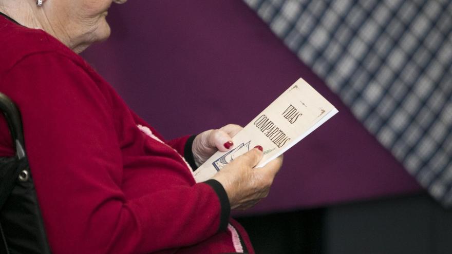 Gasteizko Udalak 74.000 euro emango dizkio ASCUDEANi, mendekotasuna dutenak zaintzen dituzten familiei laguntzeko